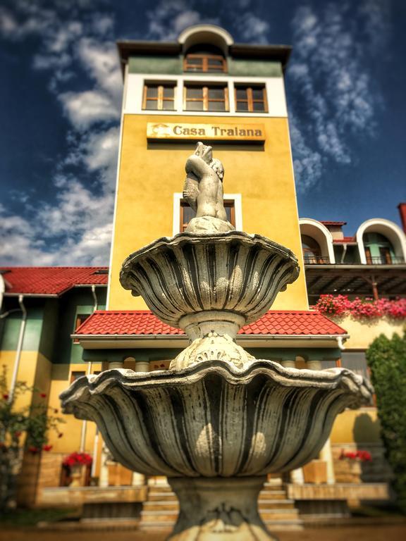 Casa Traiana Hotel Alba Iulia Exterior photo