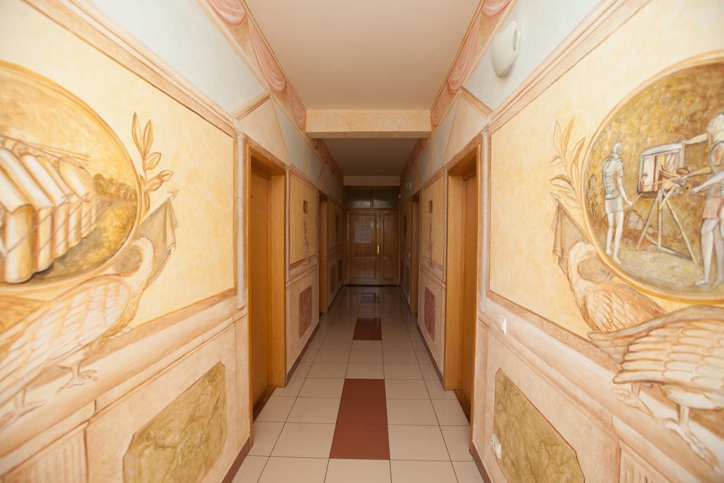 Casa Traiana Hotel Alba Iulia Exterior photo